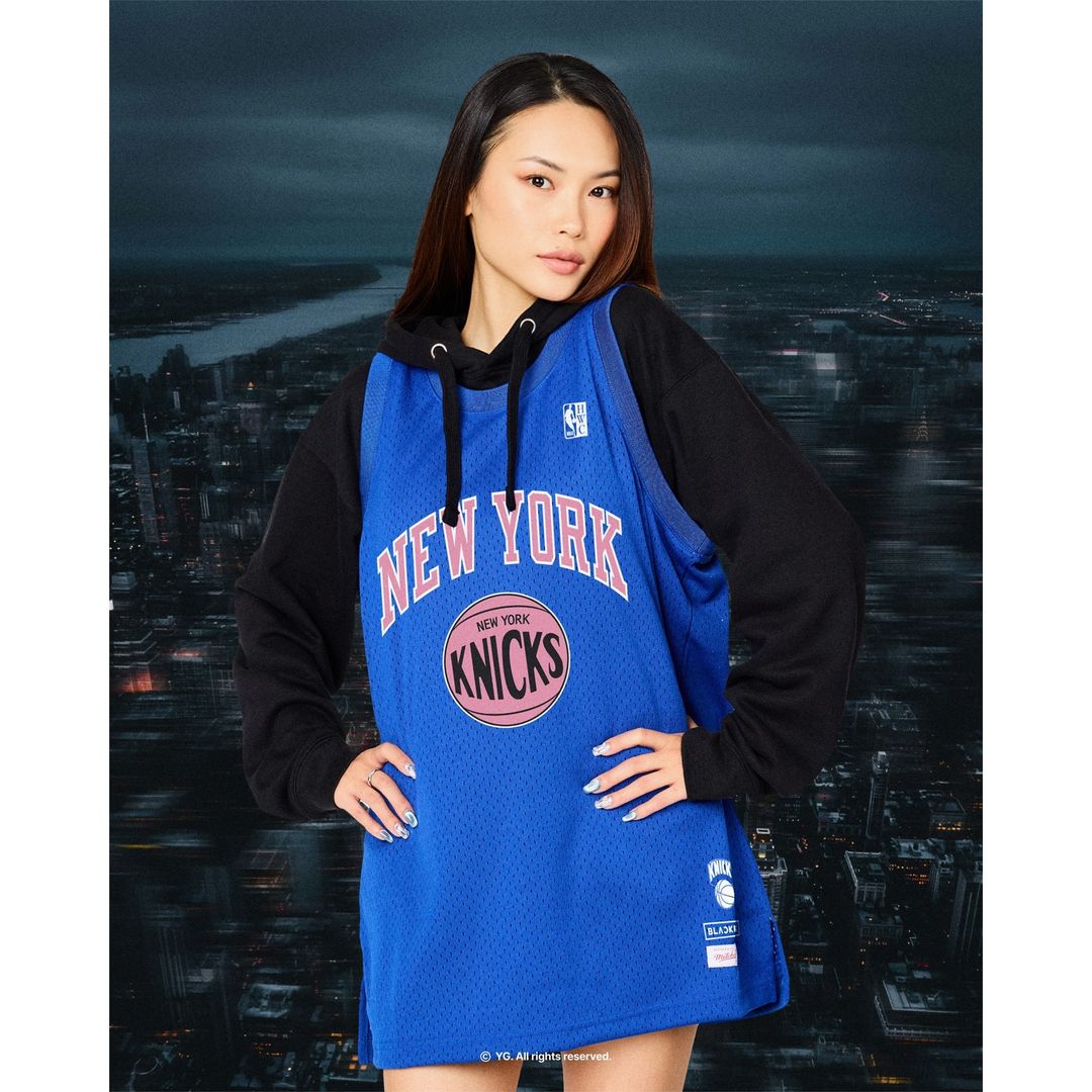 New York Knicks Mitchell & Ness x BLACKPINK Hardwood Classics Swingman Jersey - Blue - Limited Edition Team Jersey Sports Fan Apparel
