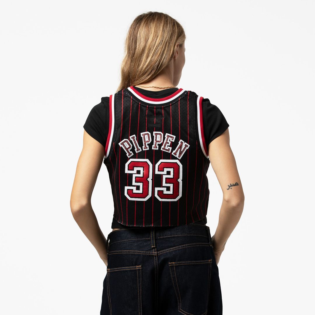 Chicago Bulls Scottie Pippen Mitchell & Ness x DANNIJO Women's Fashion Cropped Basketball Jersey - Black Team Jersey Sports Fan Apparel