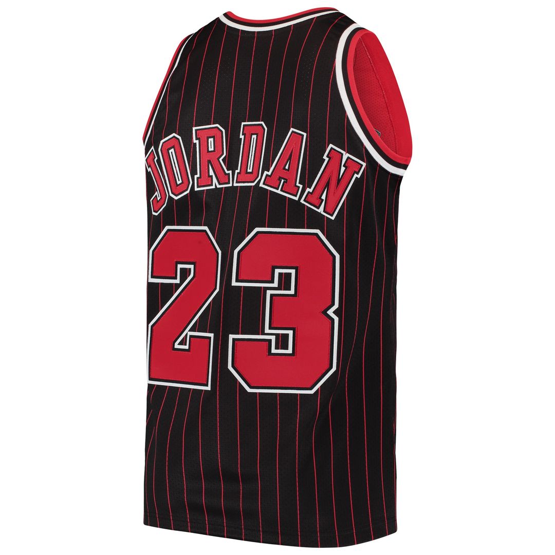 Chicago Bulls Michael Jordan Mitchell & Ness 1996/97 Hardwood Classics Authentic Jersey - Black Team Jersey Sports Fan Apparel