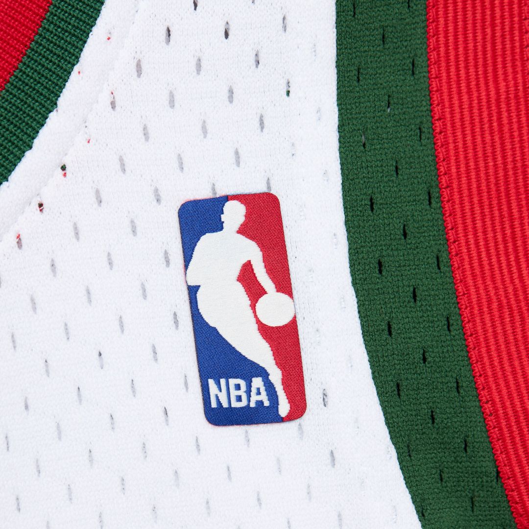 Milwaukee Bucks Giannis Antetokounmpo Mitchell & Ness 2013/14 Hardwood Classics Swingman Jersey - White Team Jersey Sports Fan Apparel