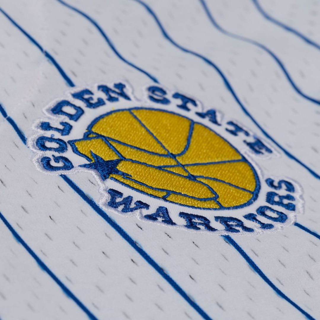 Golden State Warriors Mitchell & Ness Head Coach Pinstripe Mesh Full - Button Baseball Jersey - White Team Jersey Sports Fan Apparel