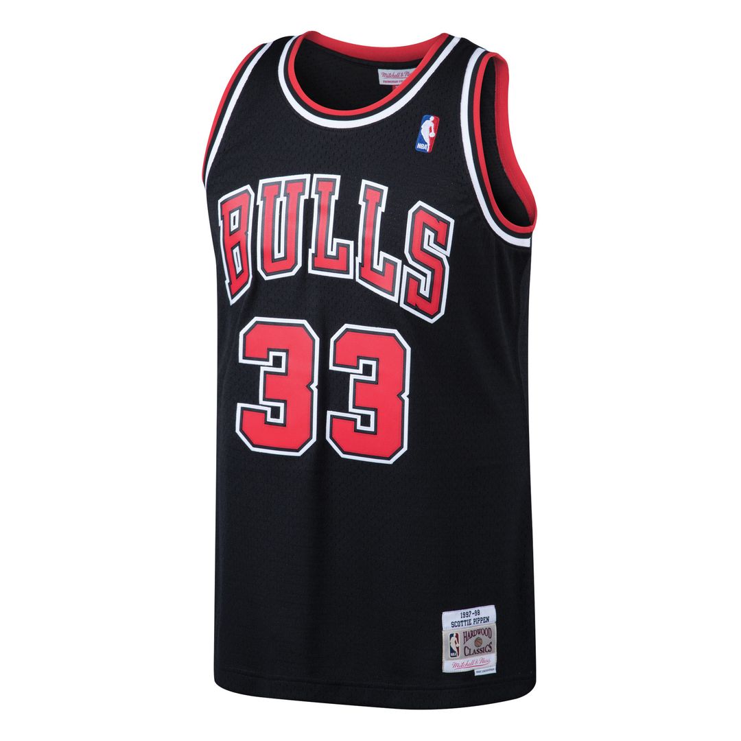 Chicago Bulls Scottie Pippen Mitchell & Ness 1997/98 Hardwood Classics Swingman Jersey - Black Team Jersey Sports Fan Apparel