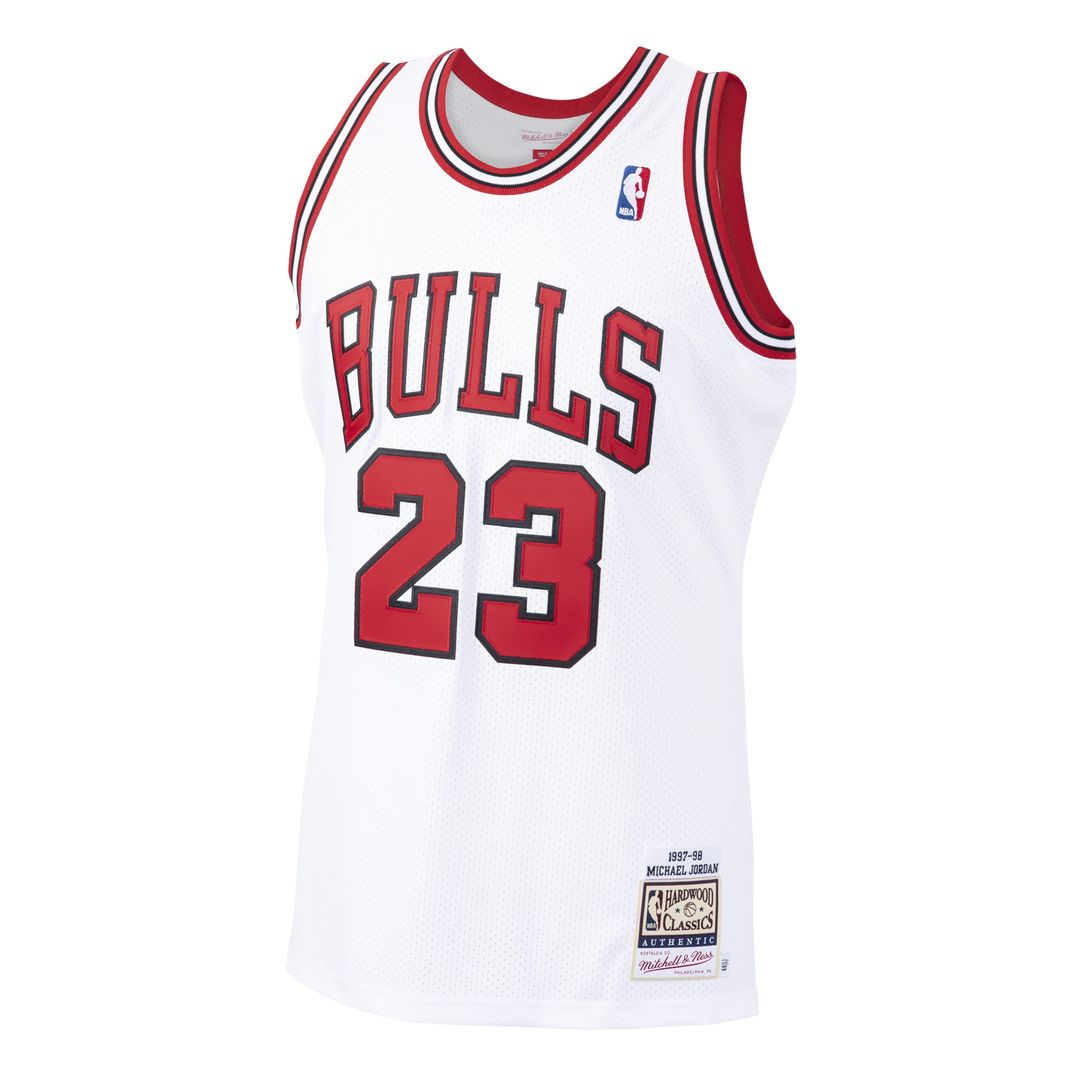 Chicago Bulls Michael Jordan Mitchell & Ness 1995/96 Hardwood Classics Authentic Jersey - Black Team Jersey Sports Fan Apparel