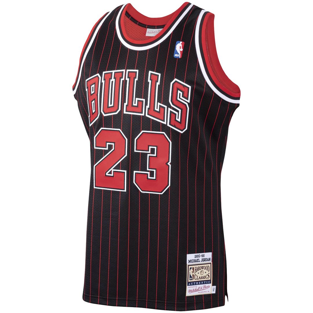 Chicago Bulls Michael Jordan Mitchell & Ness 1995/96 Hardwood Classics Authentic Jersey - Black Team Jersey Sports Fan Apparel