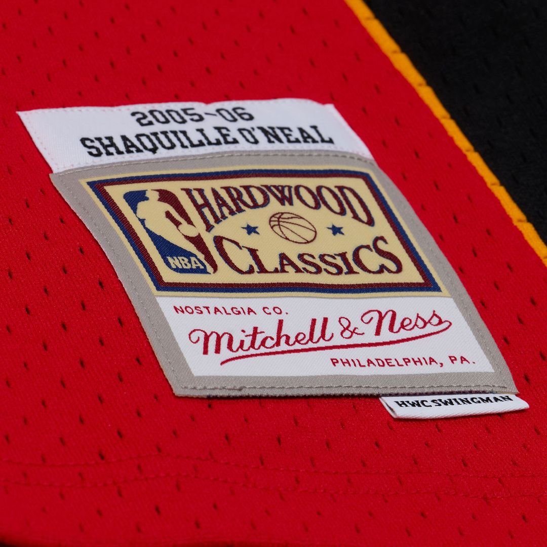 Miami Heat Shaquille O'Neal Mitchell & Ness 2007/08 Hardwood Classics Swingman Jersey - White Team Jersey Sports Fan Apparel
