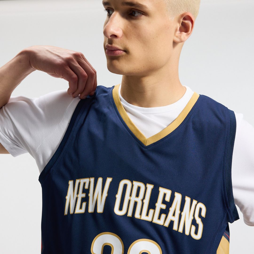 New Orleans Pelicans Derik Queen Fanatics Fast Break Replica Jersey - Icon Edition - Navy Team Jersey Sports Fan Apparel