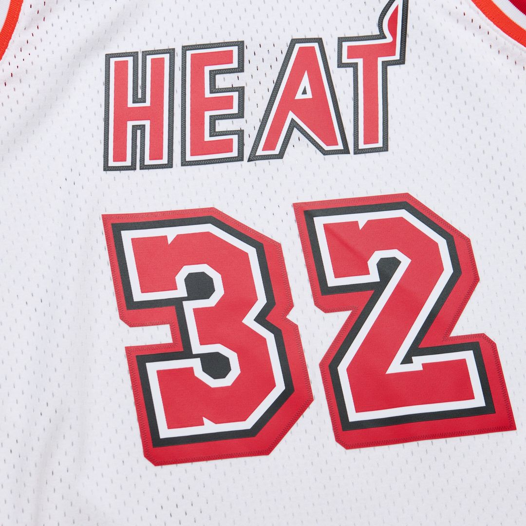Miami Heat Shaquille O'Neal Mitchell & Ness 2007/08 Hardwood Classics Swingman Jersey - White Team Jersey Sports Fan Apparel