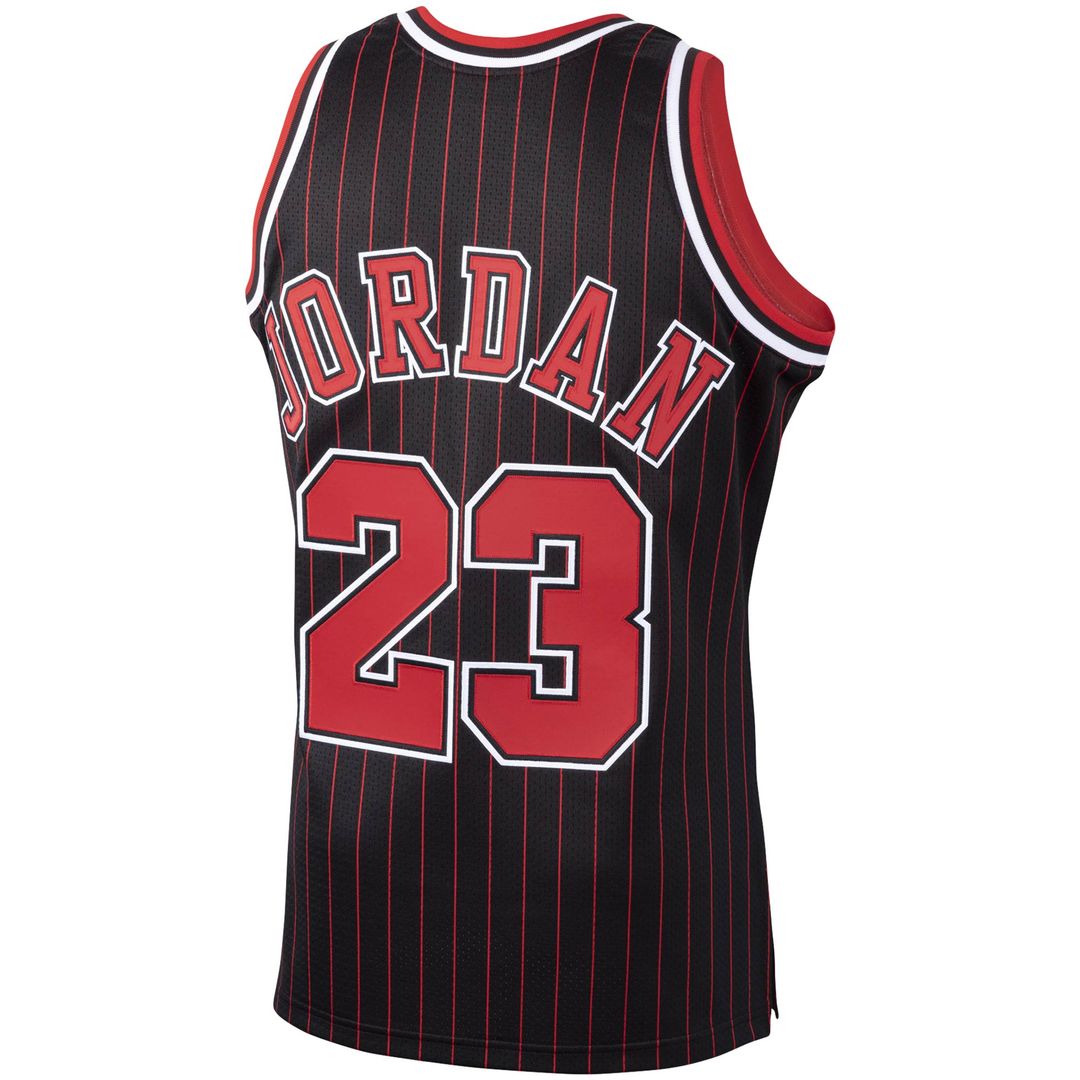 Chicago Bulls Michael Jordan Mitchell & Ness 1995/96 Hardwood Classics Authentic Jersey - Black Team Jersey Sports Fan Apparel
