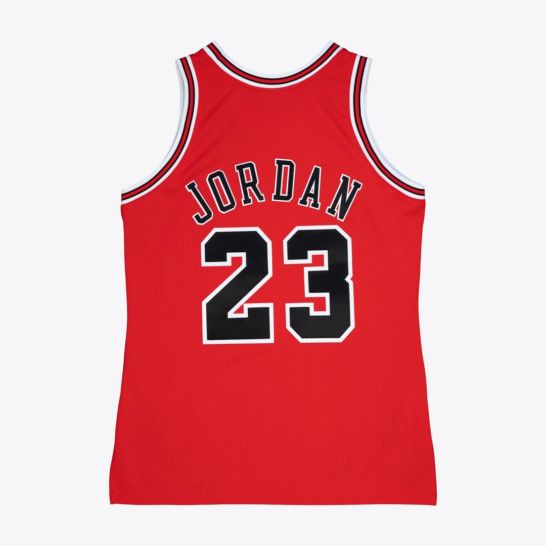 Chicago Bulls Michael Jordan Mitchell & Ness 1997 - 98 Authentic Jersey - Red Team Jersey Sports Fan Apparel