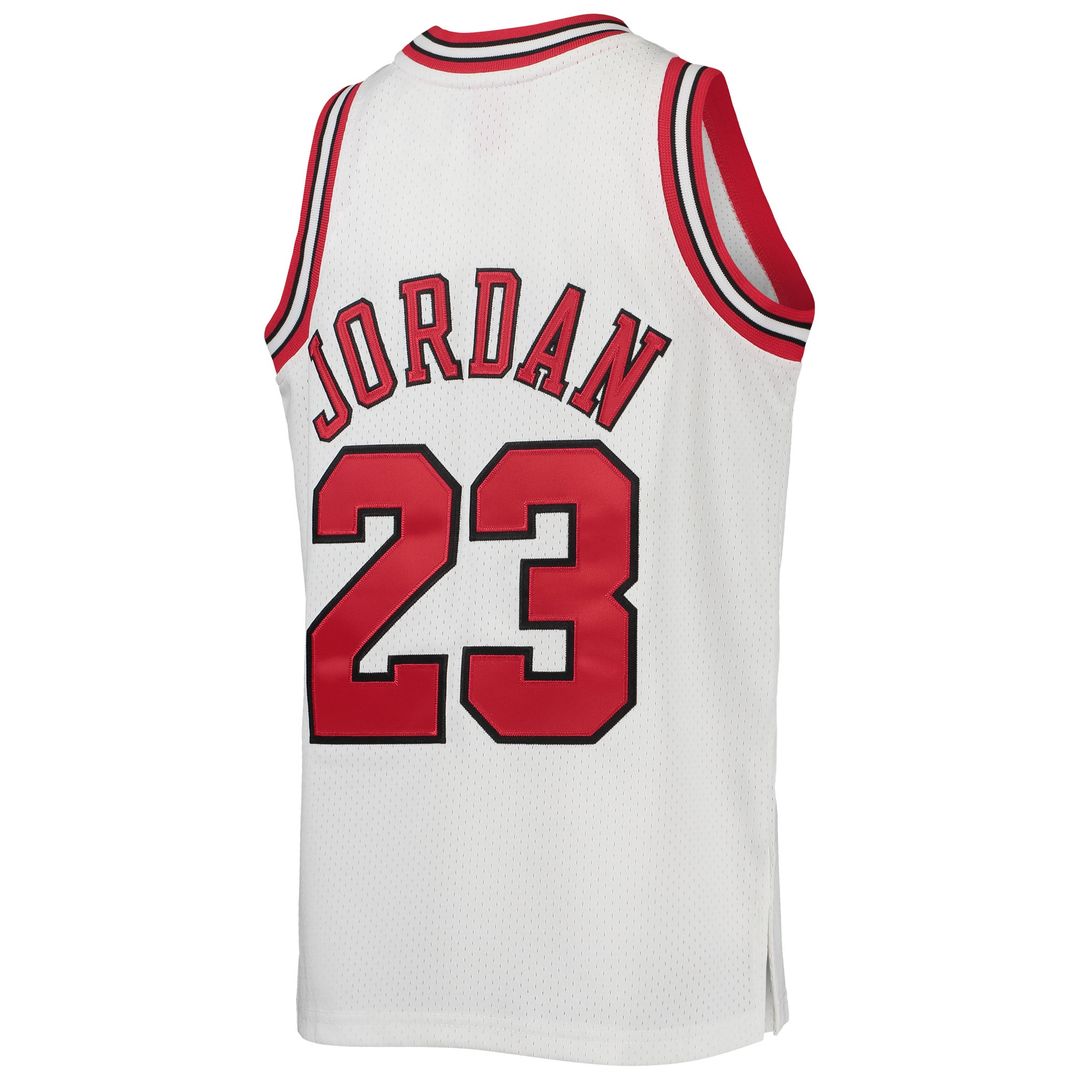Chicago Bulls Michael Jordan Mitchell & Ness Youth 1997/98 Hardwood Classics Authentic Jersey - White Team Jersey Sports Fan Apparel