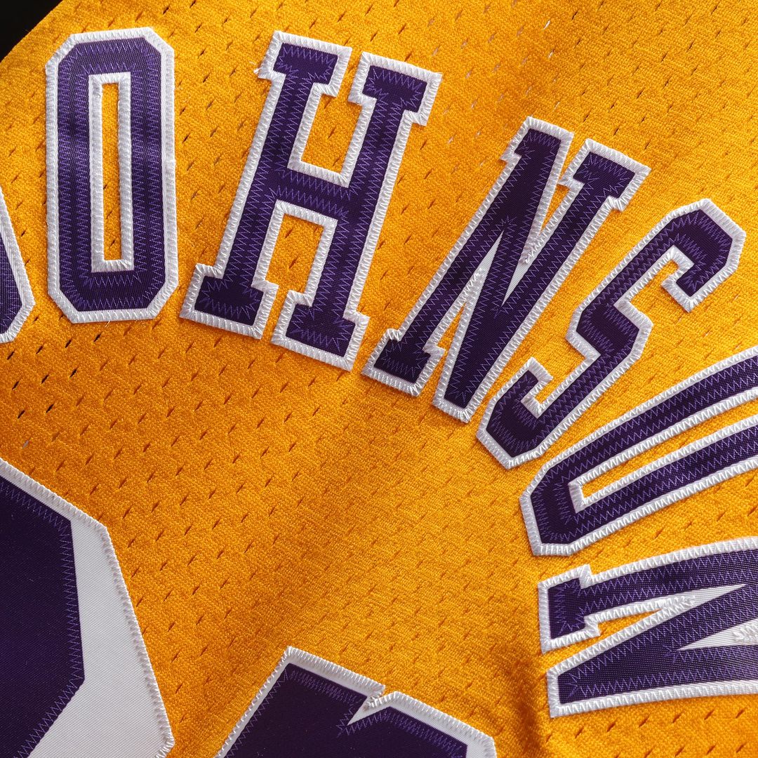 Los Angeles Lakers Magic Johnson Mitchell & Ness 1984/85 Hardwood Classics Swingman Jersey - Purple Team Jersey Sports Fan Apparel