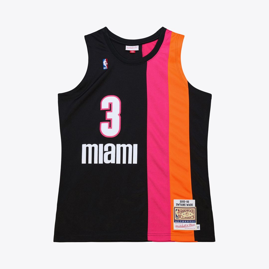 Miami Heat Dwyane Wade Mitchell & Ness 2005 - 06 Hardwood Classics Authentic Jersey - Black Team Jersey Sports Fan Apparel