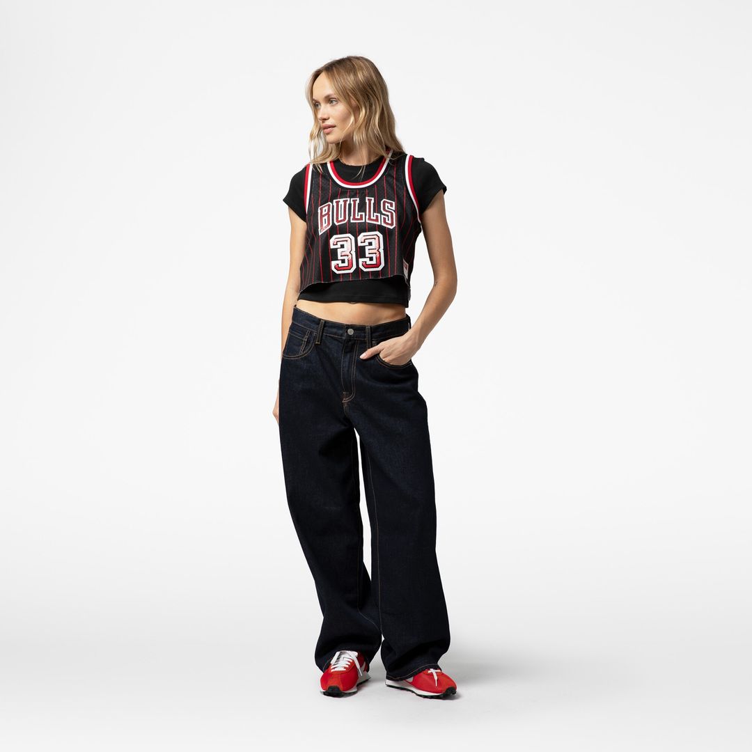 Chicago Bulls Scottie Pippen Mitchell & Ness x DANNIJO Women's Fashion Cropped Basketball Jersey - Black Team Jersey Sports Fan Apparel